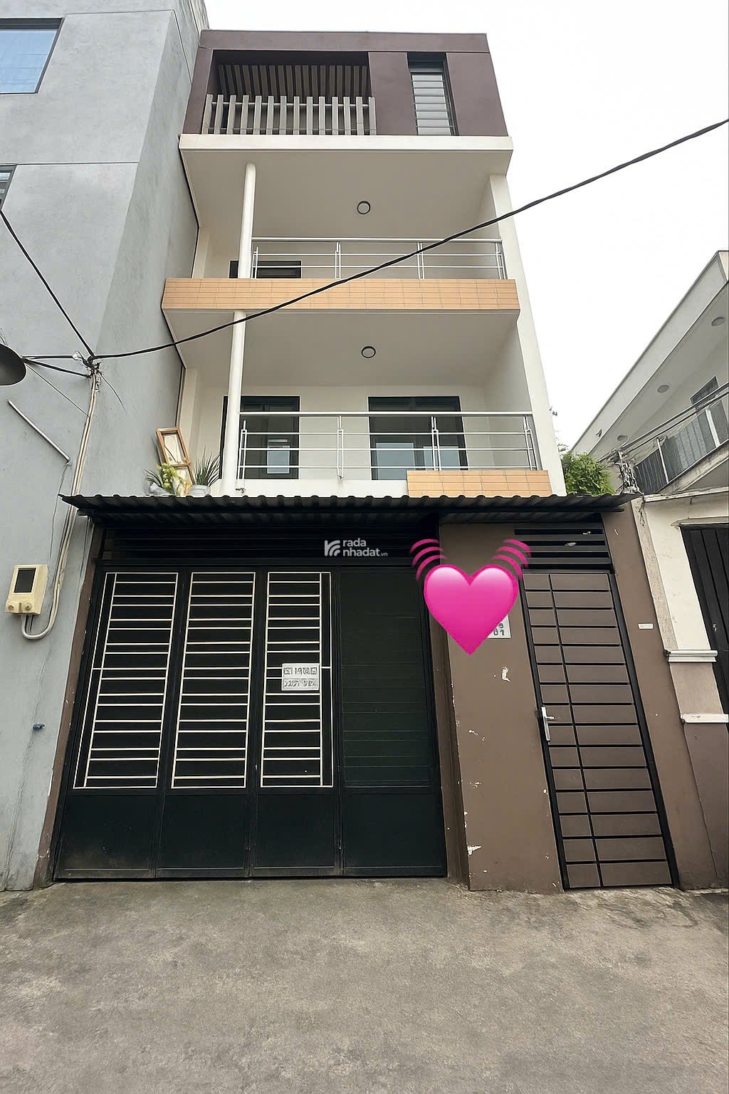 CHDV CẠNH ĐH HUTECH - 84m2 NỞ HẬU - 8 PHÒNG LUÔN FULL - 15 TỶ