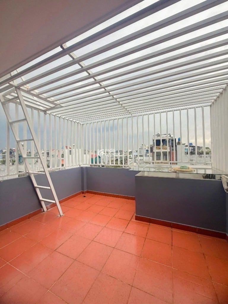 NHÀ ĐẸP 4 TẦNG KIÊN CỐ - GIÁP TÂN PHÚ - HẺM XE HƠI - 60M2 - 4x15M - CHỦ XÂY DỰNG TÂM HUYẾT ĐỂ Ở - S