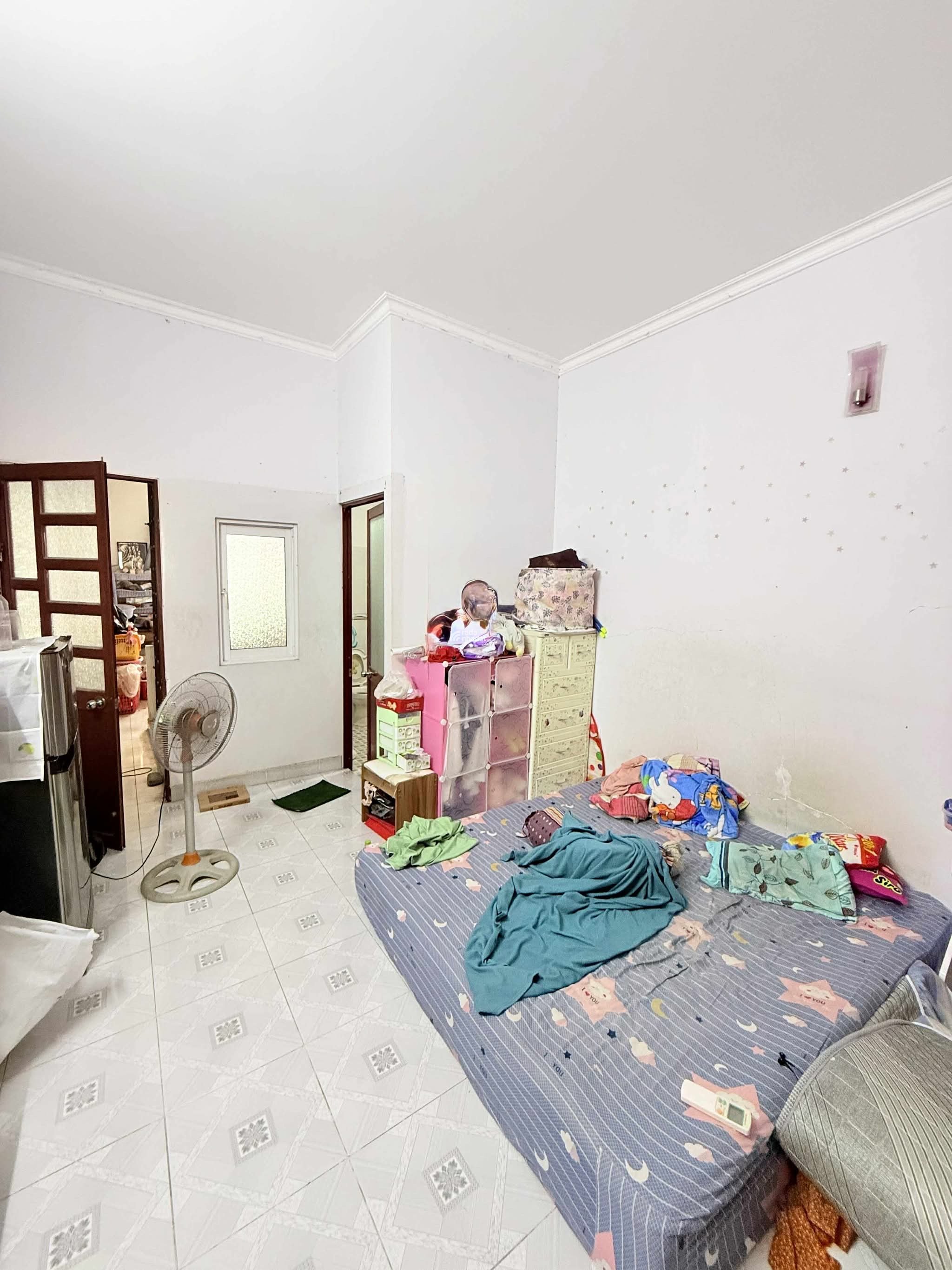 BÁN NHÀ MẶT TIỀN HẺM 8M NGUYỄN TRỌNG TUYỂN - NGUYỄN VĂN TRỖI - DT:90M2 - 3 TẦNG - CHỈ 14 TỶ