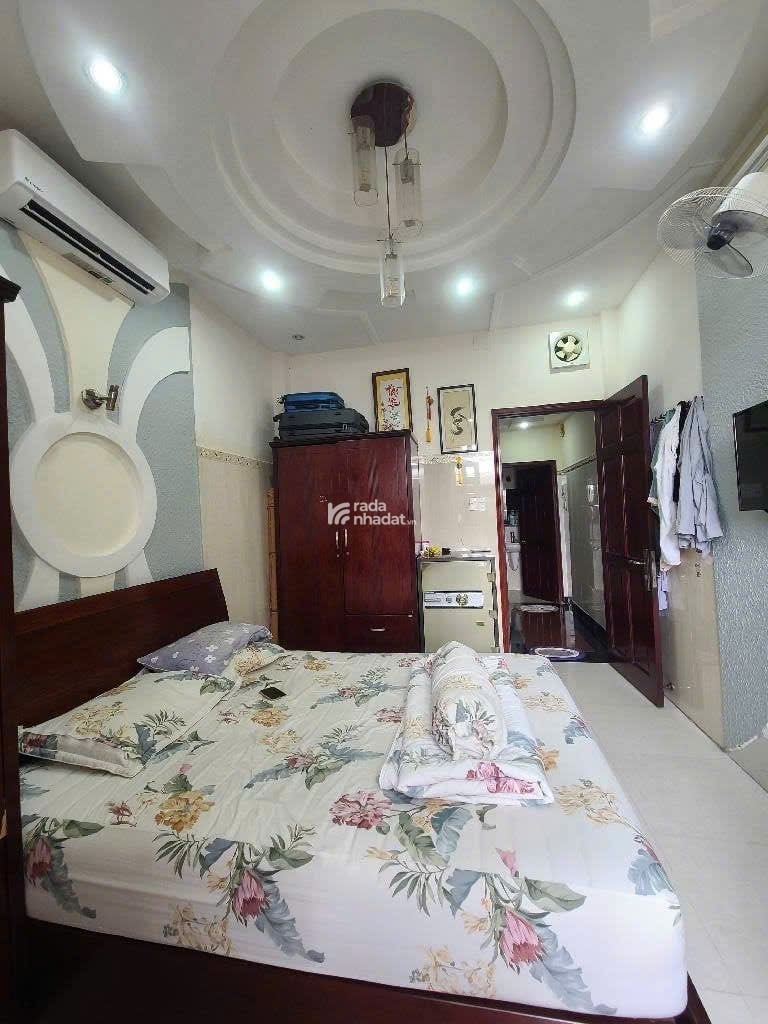 NHÀ 5 TẦNG - 31M2 - 3PN - HẺM THÔNG Ô TÔ