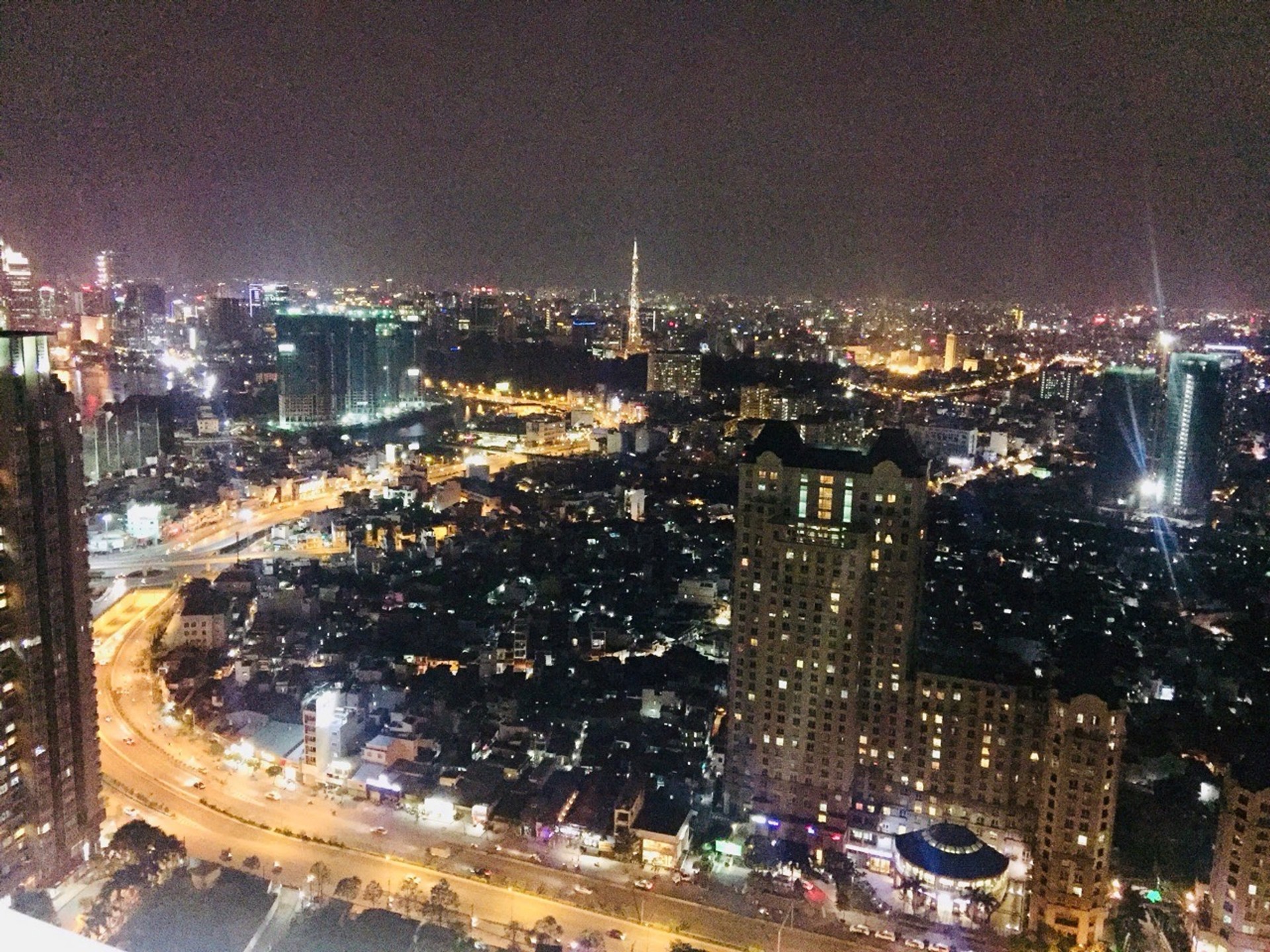 NGAY LANDMARK 81, CC VINHOME, BÌNH THẠNH, 80M2 Ở NGAY. GIẢM 350TR CHỈ CÒN 12T