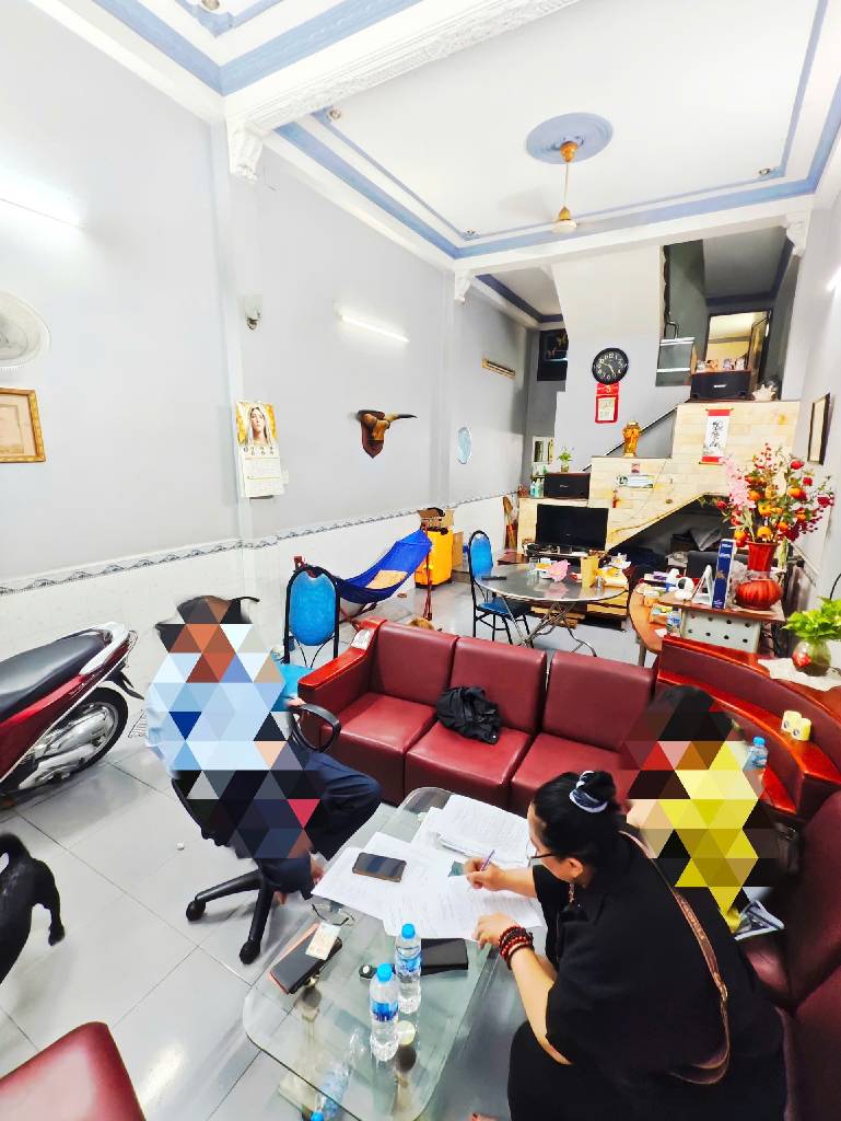 QUẬN TÂN PHÚ - 79M2 - 3 TẦNG - OTO VÀO NHÀ - HẺM 6M - CHÍNH CHỦ XÂY LÂU ĐỜI  