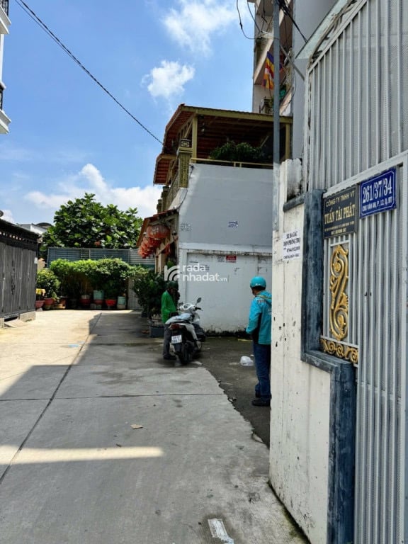 CHÍNH CHỦ GỬI BÁN 2 CĂN TRỌ liền kề 12x20M hẻm 222 Bùi Đình Túy thông qua Chu Văn An-GIÁ 13 TỶ TL