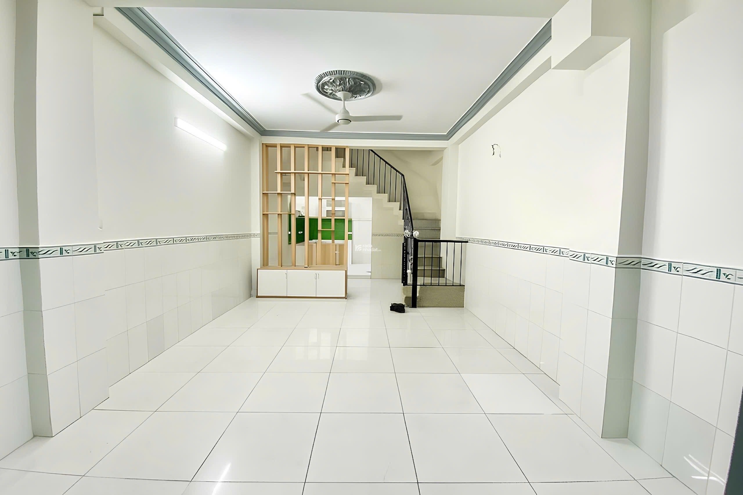 Đường Xe Hơi Thông - Hạ 1OOTr - Nhà Đúc 3 Tầng, Cạnh BiG C Trường Chinh -- chỉ 5ty xíu