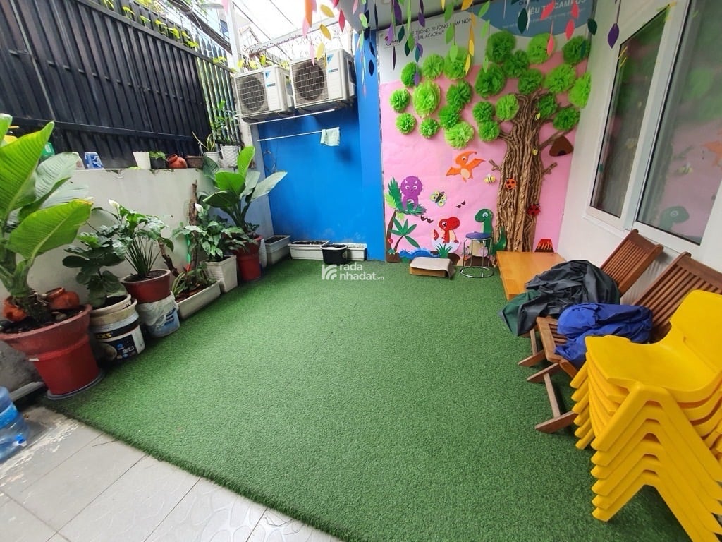 Bán nhà mặt tiền Nhiêu Tứ khu Phan Xích Long - 6 x 19 nở hậu x 4 tầng đẹp kinh doanh 