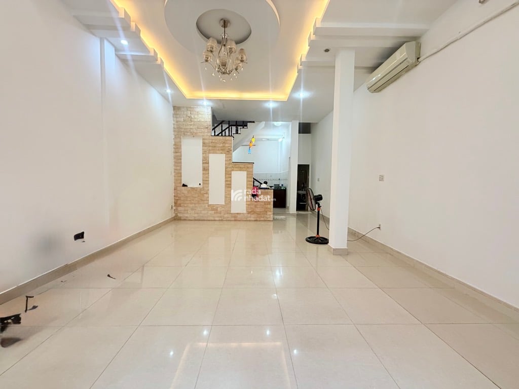 NGAY NGÃ 4 HÀNG XANH - CÁCH MT 2 NHÀ - XÔ VIẾT NGHỆ TĨNH -P.15 -BÌNH THẠNH -DT: 5X14 - 12 TỶ 999