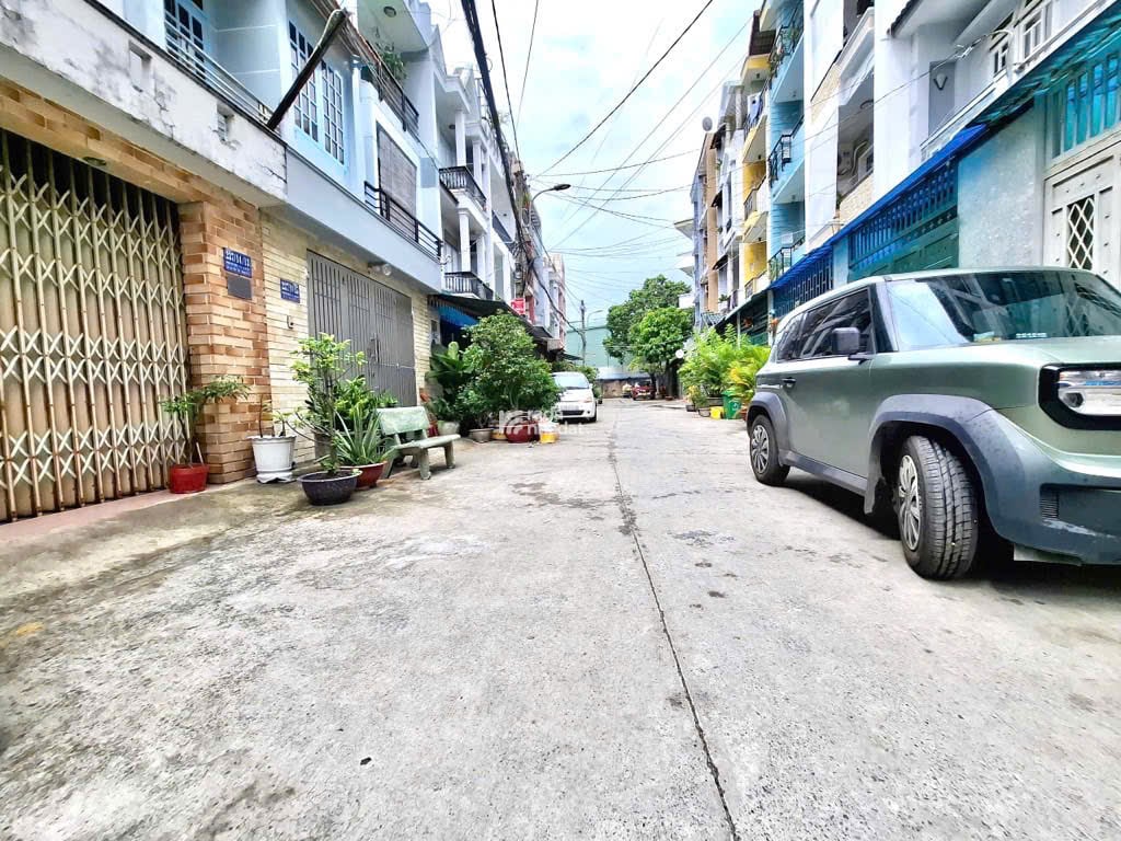Bán nhà C4 xây tùy thích Phạm Văn Chiêu P14 Gò Vấp hẻm 5m 82m2  Ngang 5m  Giá 7.8Tỷ