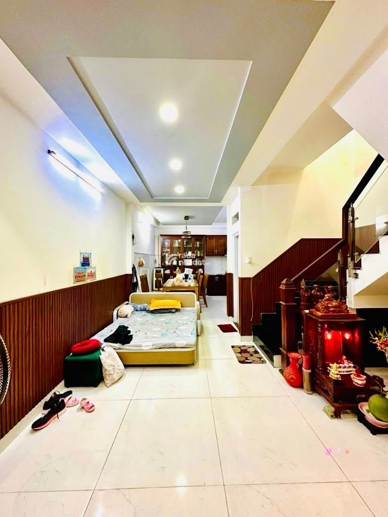 GIÁP LUỸ BÁN BÍCH - HXH - NHÀ ĐẸP 52M NGANG 4.5 - 3 TẦNG - 3PN TẦM 5.X