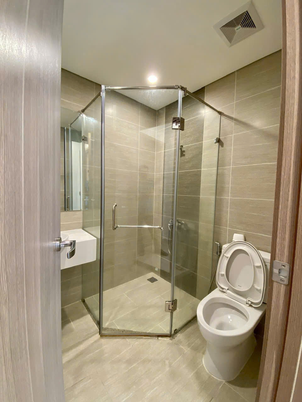 Căn hộ Vinhomes Grand Park (Origami) Quận 9 giá rẻ nhất, sẵn sổ, hỗ trợ vay thoải mái 2PN 2WC 59m2