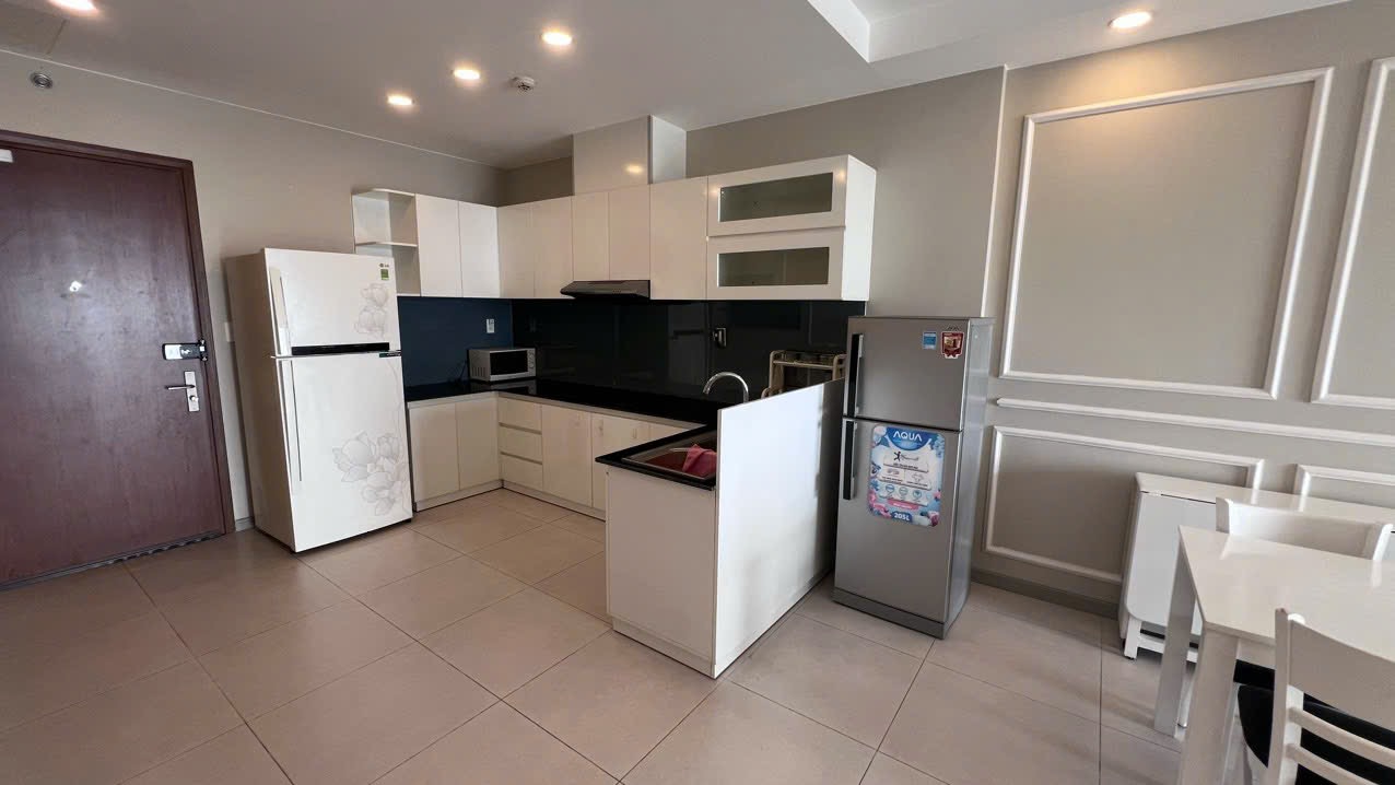 Cho thuê căn hộ 90m2, The Gold View, phường Vĩnh Hội