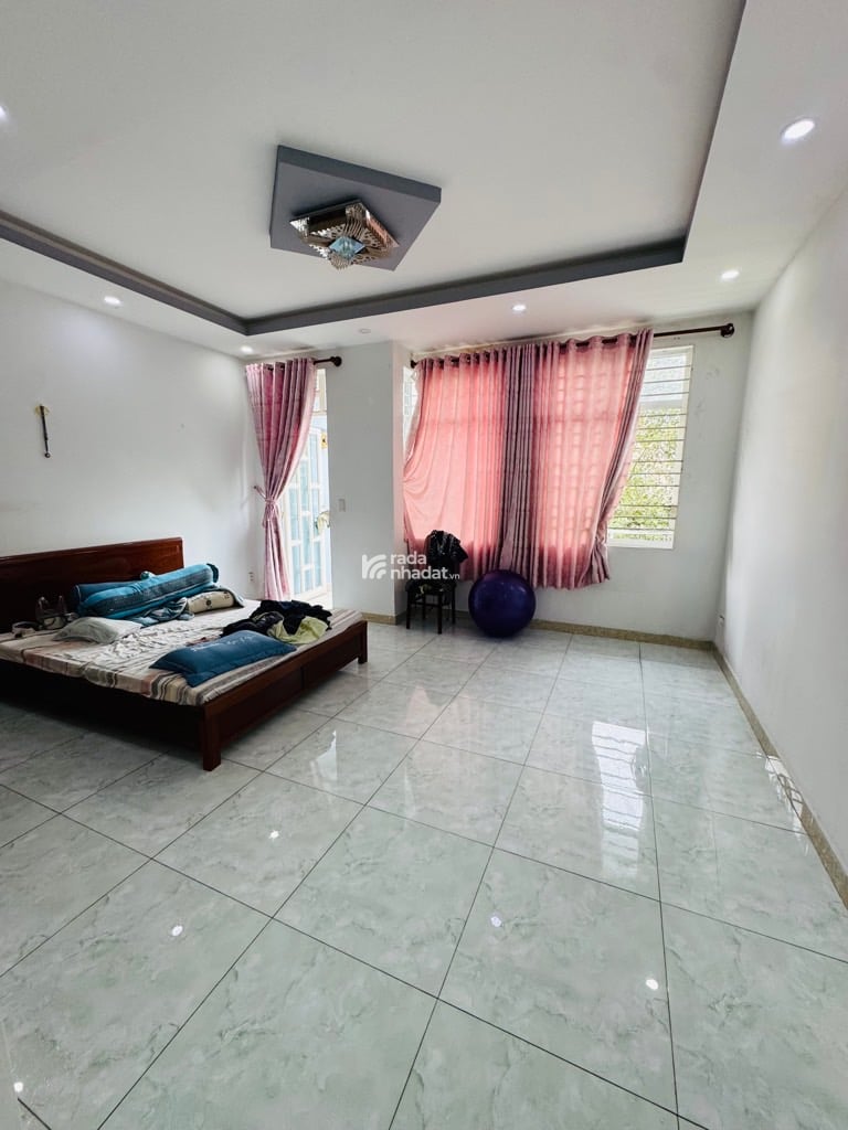 BÁN NHÀ MẶT TIỀN KHU DÂN CƯ HAI THÀNH 100M2 9.X TỶ 4 TẦNG NỘI THẤT GỖ CAO CẤP TRƯỜNG HỌC CÔNG VIÊN