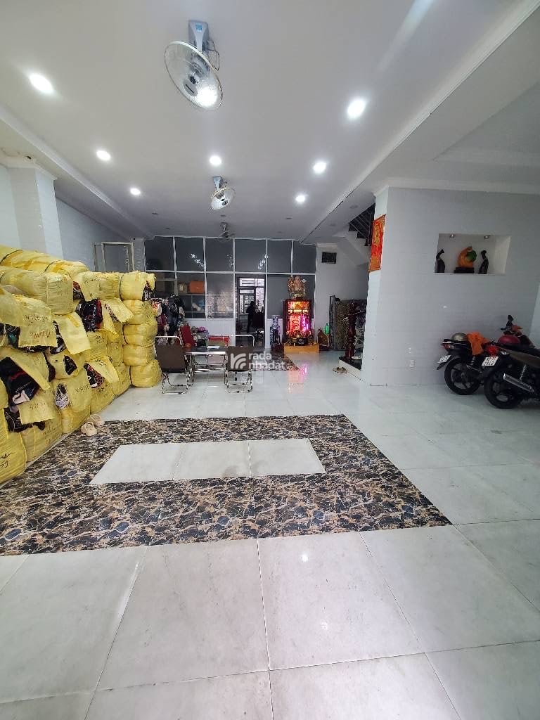 CÁCH MẶT TIỀN PHÚ THỌ HÒA CHỈ 1 CĂN - XE HƠI NGỦ TRONG NHÀ - 127M2 - NGANG 8,5M - 4 TẦNG XÂY TÂM H