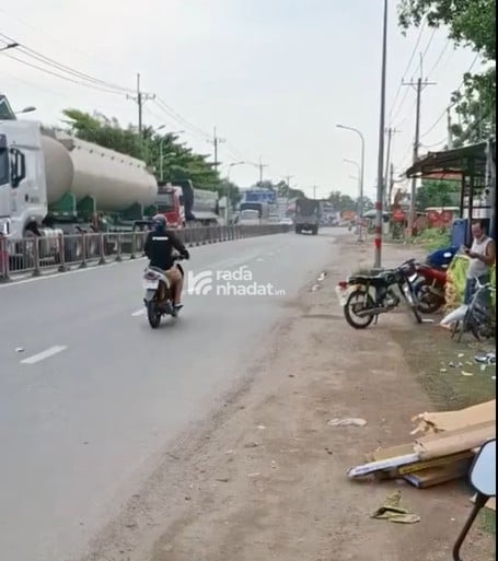 Bán đất  1.305m2 --Tặng nhà  mặt tiền Hà Duy Phiên - Bình Mỹ Củ Chi. Giá chỉ 17.6 triệu /m2