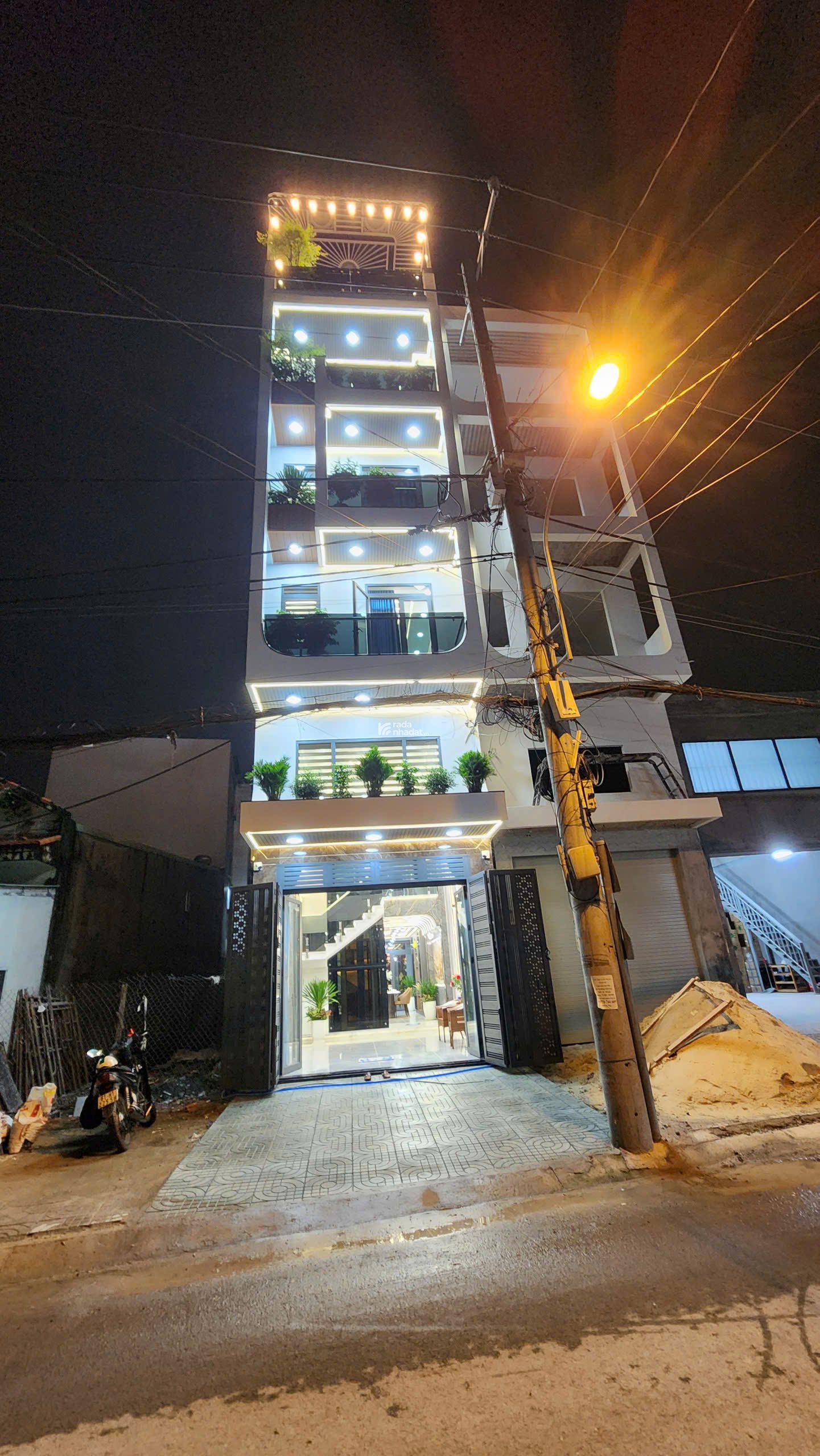 SIÊU PHẨM NHÀ PHỐ CAO CẤP - MẶT TIỀN CẦU BA PHỤ, TX25, Q.12