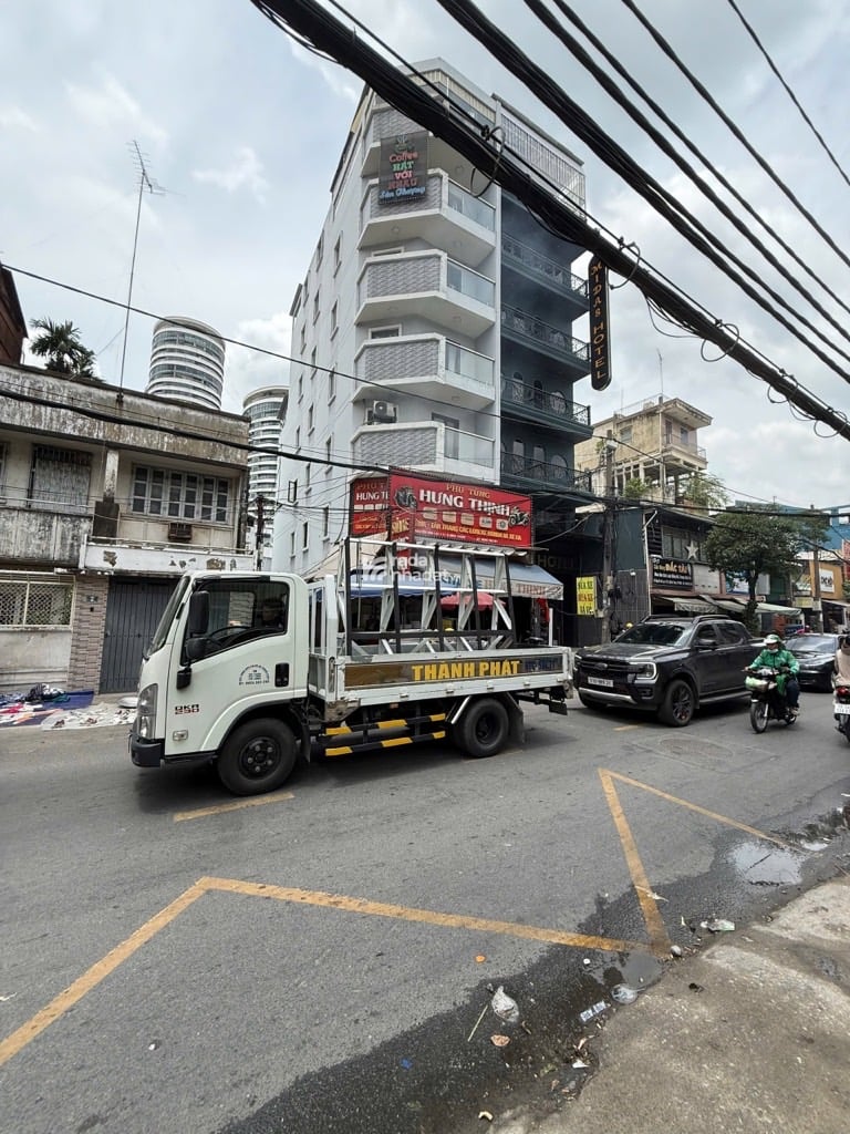 TRẦN BÌNH TRỌNG, BÌNH THẠNH, 3 TẦNG CÓ KC Ở NGAY. GIẢM 650TR CHỈ 4.3T