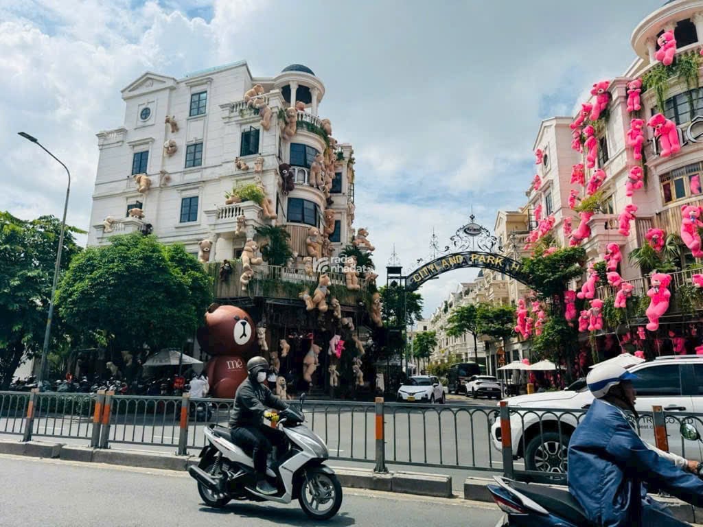 Bán CHDV 7L mới 27PN HXH Thống Nhất MT 7.3m sàn 490m2 có hầm T.máy TN 145tr chỉ 25 tỷ.