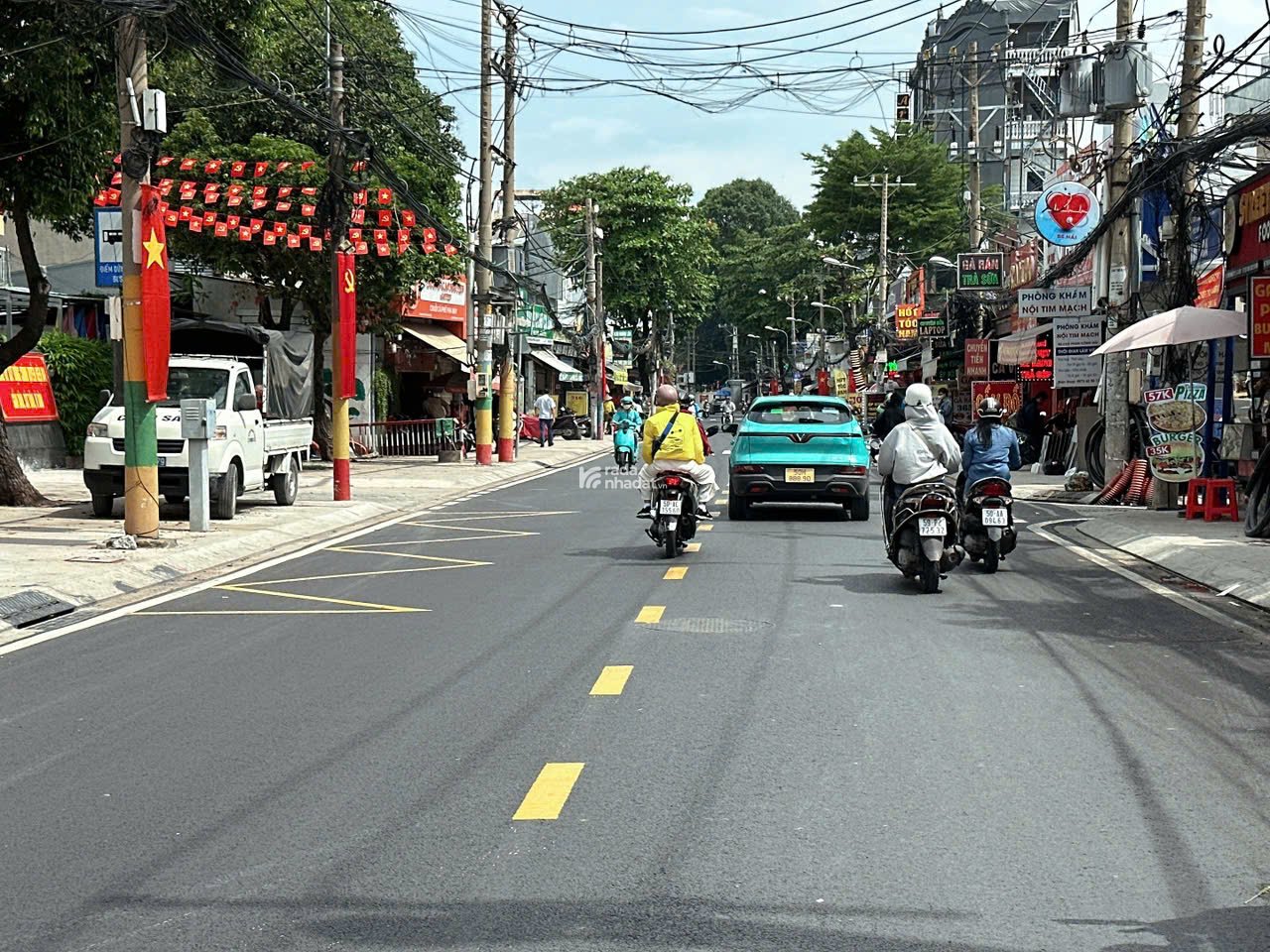 Bán CHDV 7L mới 27PN HXH Thống Nhất MT 7.3m sàn 490m2 có hầm T.máy TN 145tr chỉ 25 tỷ.