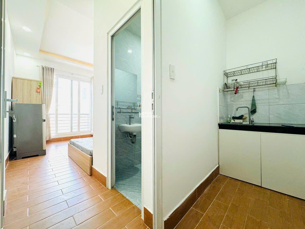 STUDIO BAN CÔNG, TÁCH BẾP_ NGAY TRUNG TÂM QUẬN 3 _ GẦN CÔNG VIÊN LÊ VĂN TÁM -  NHÀ THỜ ĐỨC BÀ
