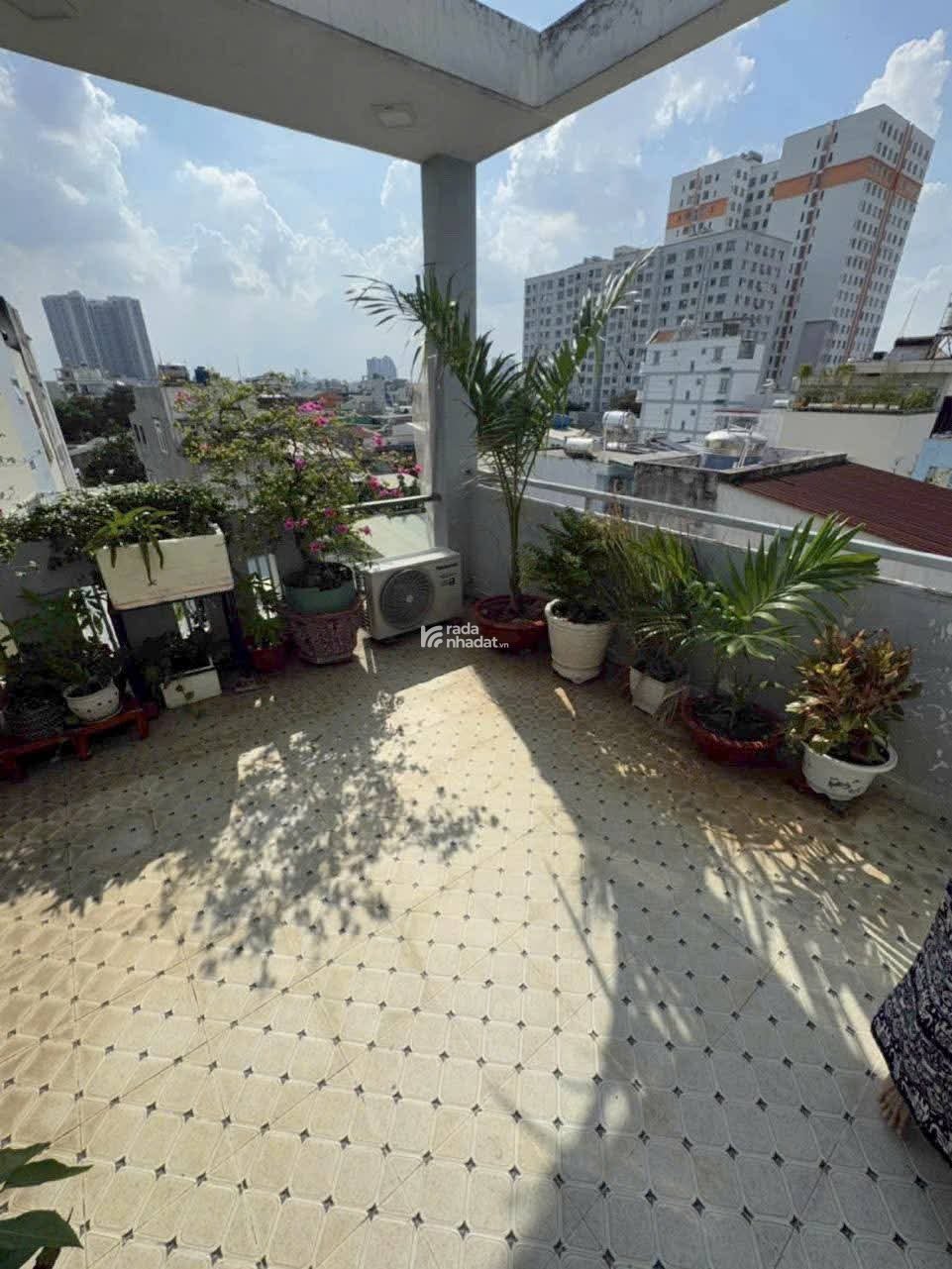 NHÀ BÔNG SAO 4 TẦNG - HẺM XE HƠI ĐẬU CỬA - QUẬN 8 - CÁCH MT ĐƯỜNG HƠN CHỤC M - NHỈNH 7 TỶ 