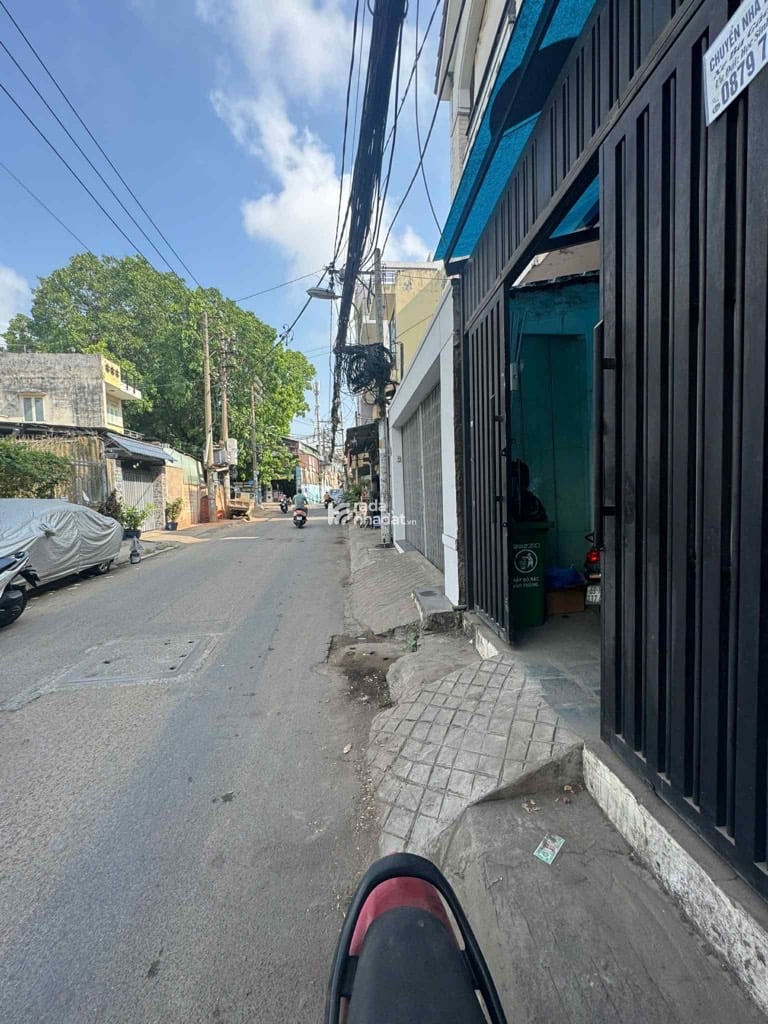 BÌNH THẠNH - CHDV 9PN - 50M2 - 6 TẦNG