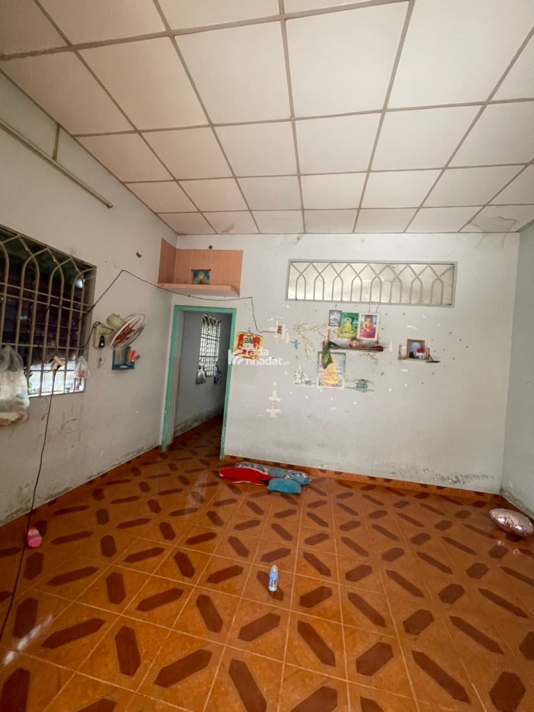 BÁN NHÀ QUỐC LỘ 1A 156M2 5.5 TỶ NỞ HẬU XE TẢI TRÁNH BÌNH TÂN