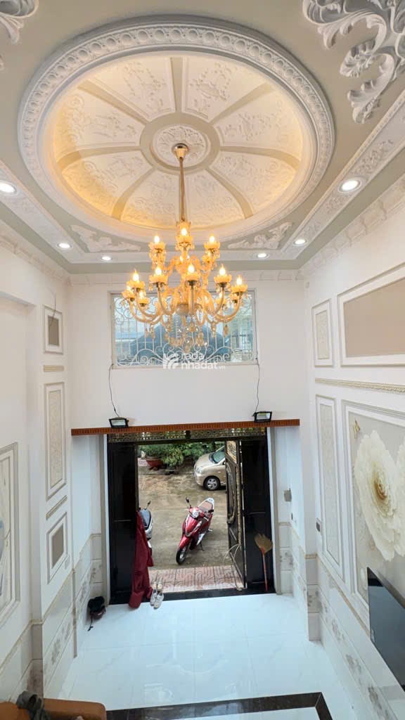 Siêu Phẩm Nhà Phố 5 Tầng Mới Tinh Đường Trước Nhà 8m Ra Trương Thị Hoa Tân Thới Hiệp Q 12