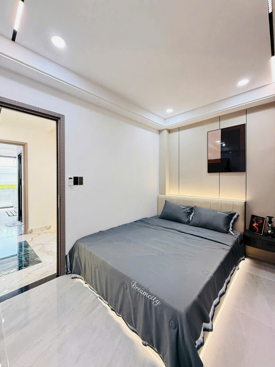 Hạ giá bán gấp nhà 37m2 đường Âu Dương Lân, P3, Q8. Xây 4 tầng, hẻm oto 5m, sổ riêng. Giá 3 tỷ 550