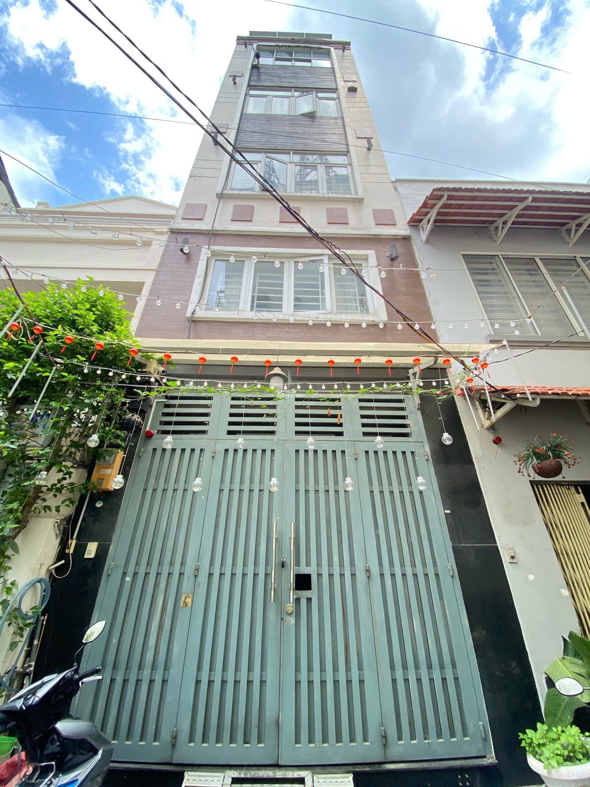 BÁN NHÀ ĐỐI DIỆN ĐH VĂN LANG-4x13M 5 TẦNG-SÁT MẶT TIỀN PHAN VĂN TRỊ, BÌNH THẠNH-GIÁ RẺ 9,3 TỶ TL