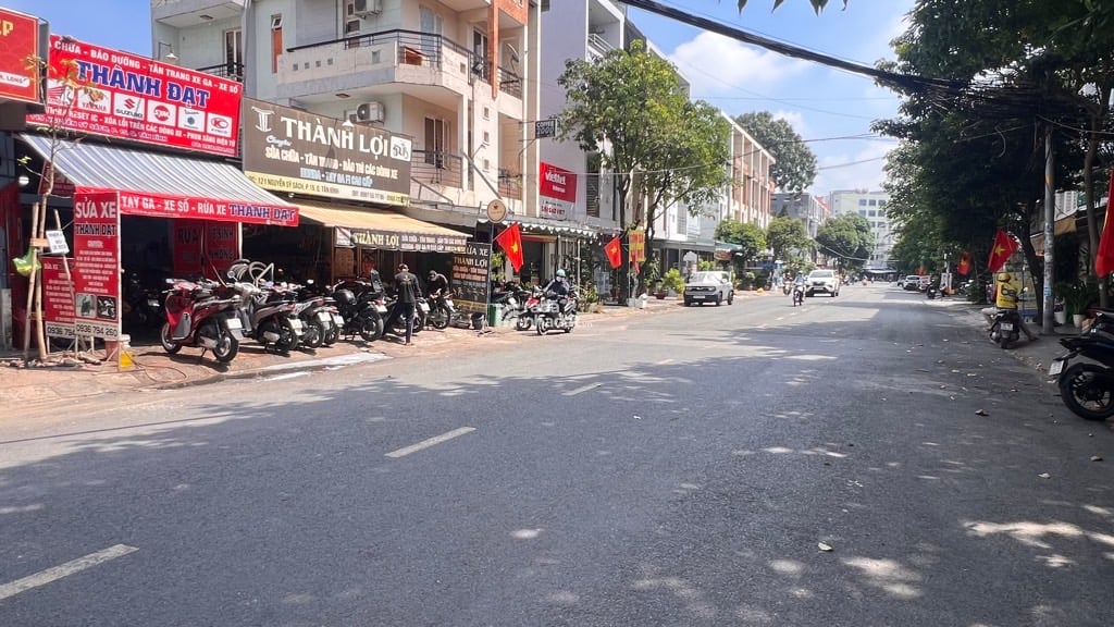 HẺM XE HƠI NGUYỄN SỸ SÁCH, TÂN BÌNH, 60M2 CÓ KC Ở NGAY. GIẢM 350TR CHỈ 11T TL