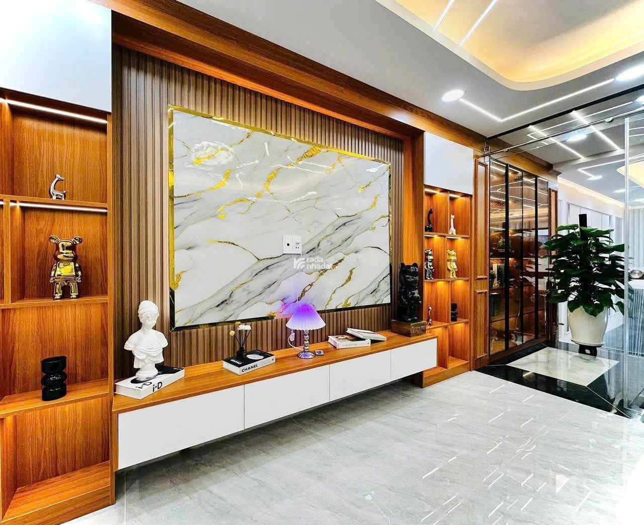 Bán nhà 1/ Bình Tân, cách chợ gò xoài 50m.