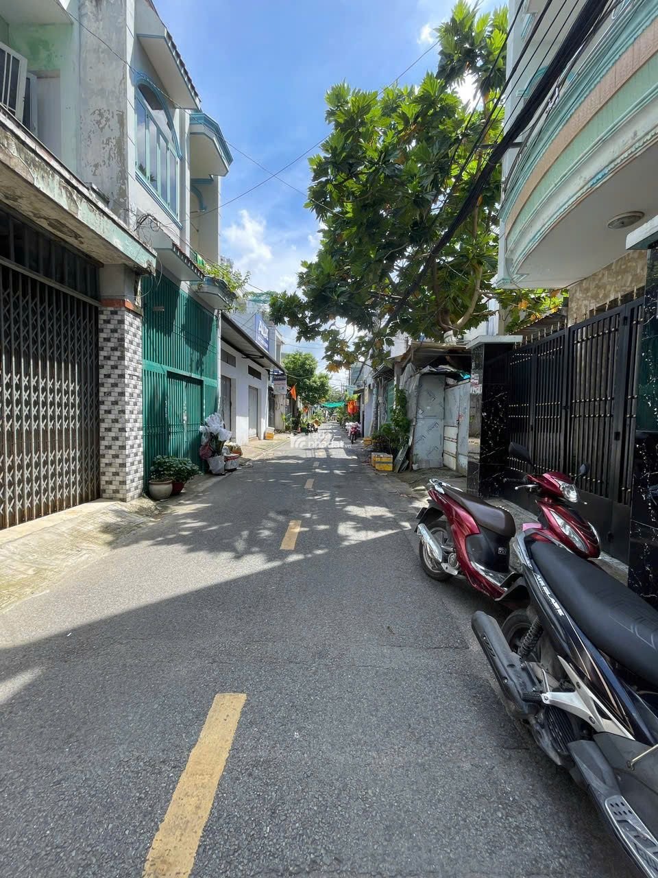 Nhà HXH 6m Lê Văn Quới, 52m2, 4 tầng, chỉ 5.35 tỷ TL, tiện ở  KD