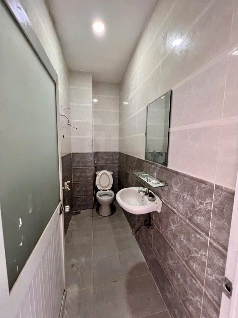 MTKD đường 100 Bình Thới, Quận 11, 4x12m - 4 Tầng ở ngay - 6 tỷ 300 tr
