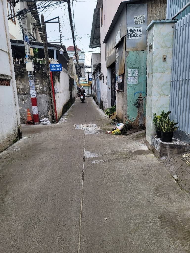 HẺM XE HƠI HUỲNH VĂN NGHỆ, TÂN BÌNH, 56M2 CÓ KC Ở NGAY. GIẢM 350TR CHỈ CÒN 6.3T TL 