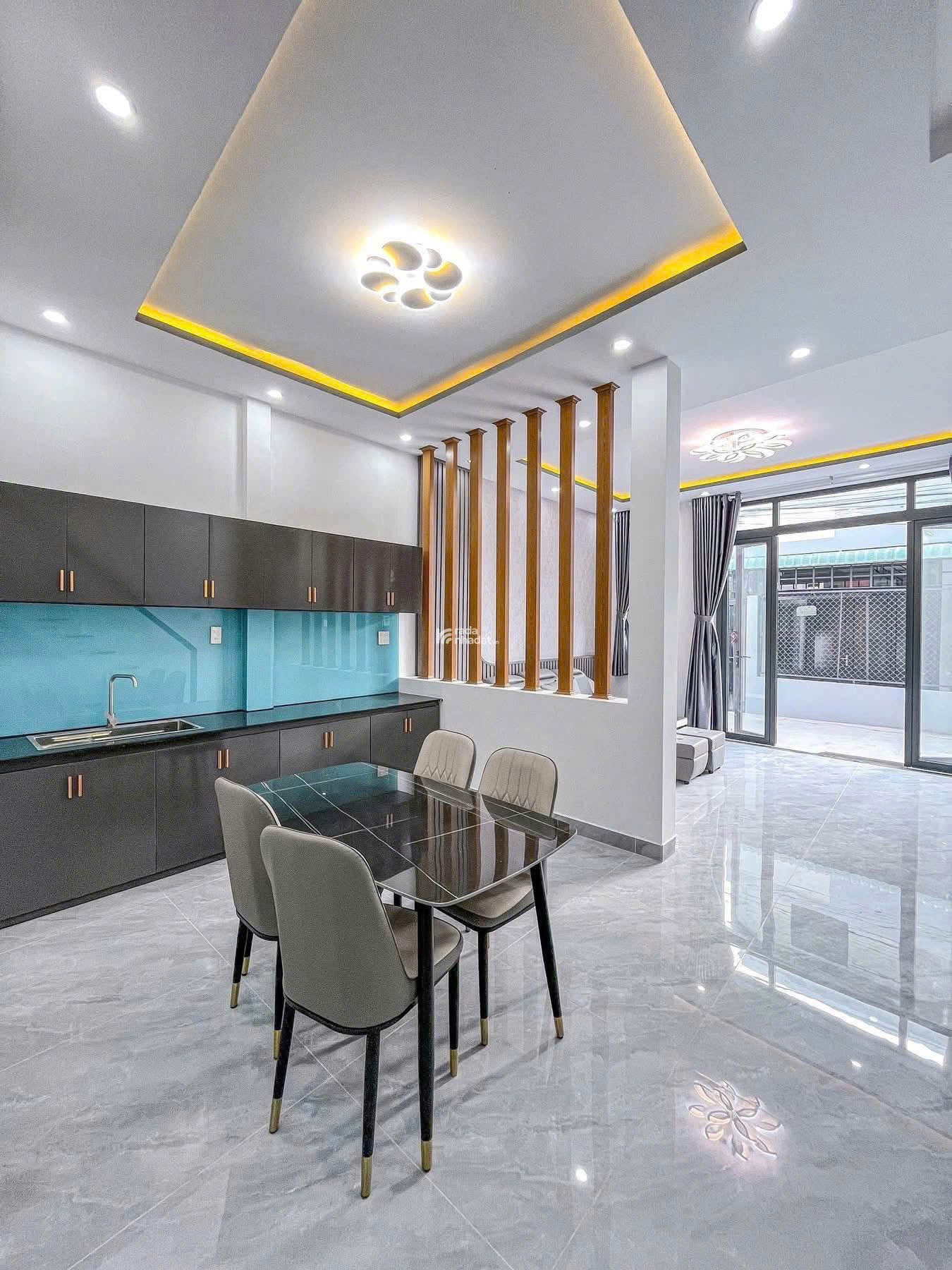 Bán Nhà Lầu Mới Xây - Trả trước 700 Triệu Vào Ở Ngay