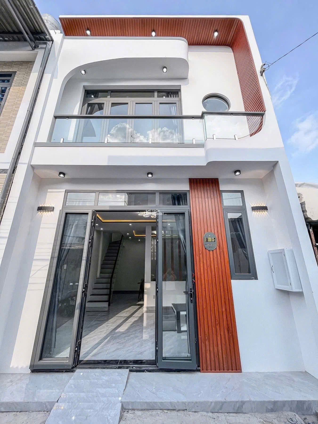 Bán Nhà Lầu Mới Xây - Trả trước 700 Triệu Vào Ở Ngay