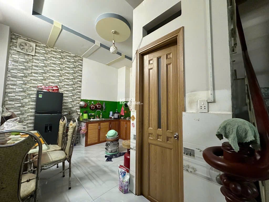 Bán Nhà Hẻm Nở Hậu 4,2 x12,5m Đường Âu Dương Lân Phường 3 Quận 8