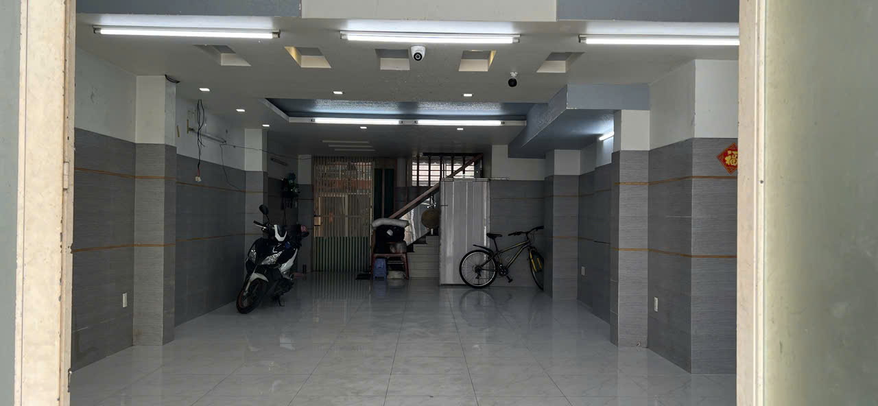 Bán nhà mặt tiền trung tâm Quận 10  2 mặt tiền trước sau  DT 72m2 4 tầng  Giá 27,5 tỷ