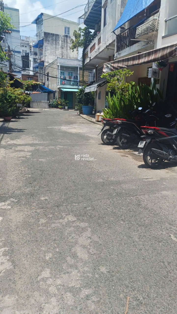 Bán Nhà Đường Thái Phiên,P.8,Quận 11 (3 x 10 x 5 Tầng) 6,9 Tỷ TL