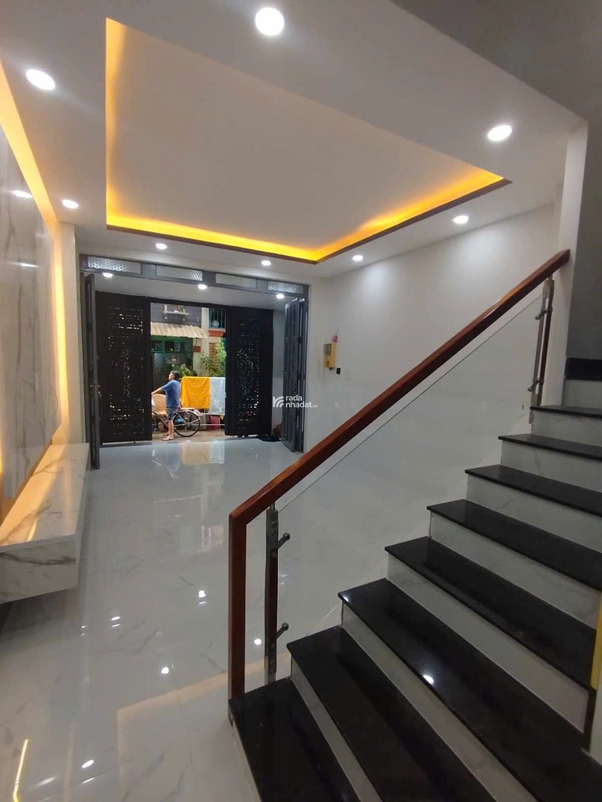 BÁN NHÀ HẺM XE HƠI ÂU DƯƠNG LÂN - NHÀ MỚI ĐẸP, VÀO Ở NGAY!