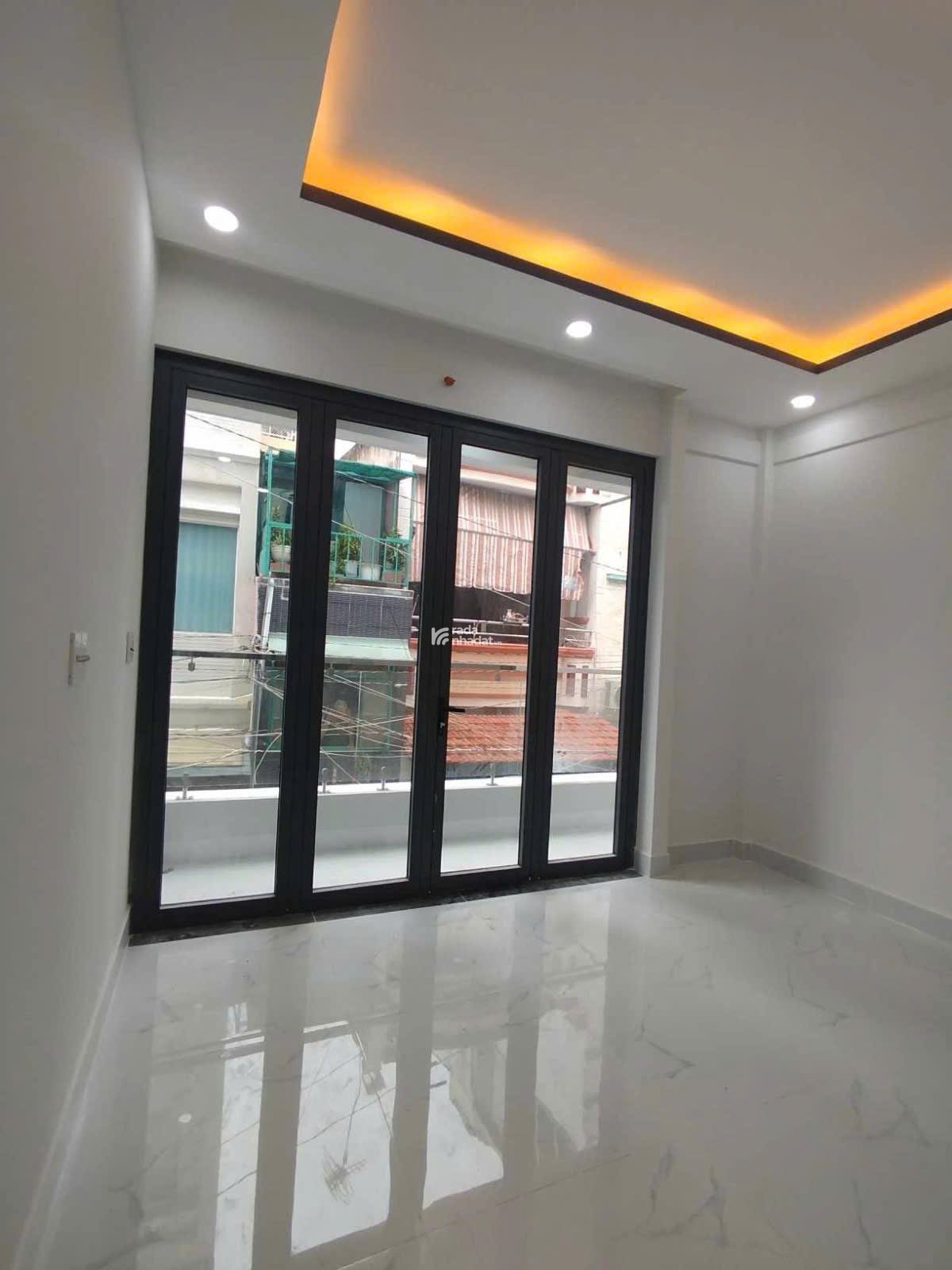 BÁN NHÀ HẺM XE HƠI ÂU DƯƠNG LÂN - NHÀ MỚI ĐẸP, VÀO Ở NGAY!