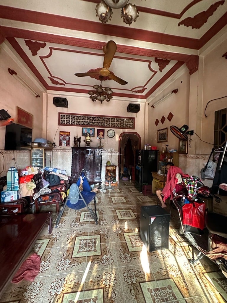 BÁN NHÀ 2 MẶT TIỀN KÊNH NƯỚC ĐEN 82M2 NGANG 8M KINH DOANH ĐỈNH HẺM SAU XE TẢI TRÁNH 8.6 TỶ