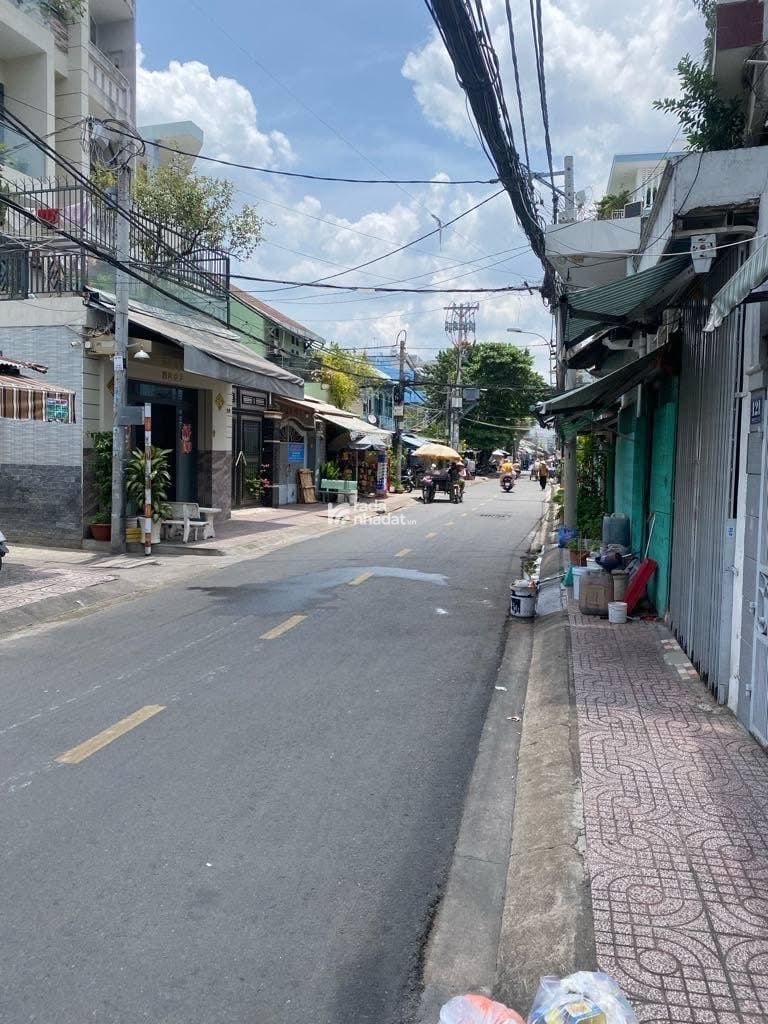 180M2 NHÀ MẶT TIỀN 3T VỪA Ở VỪA KINH DOANH THU NHẬP THÊM 20TR/TH NHỈNH 80TR/M2