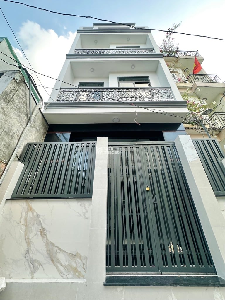 NHÀ MỚI GIÁP Trường CHINH (4.7*17) 4 TẦNG CHỈ 7 TỶ 690