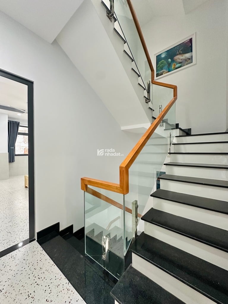 NHÀ MỚI GIÁP Trường CHINH (4.7*17) 4 TẦNG CHỈ 7 TỶ 690