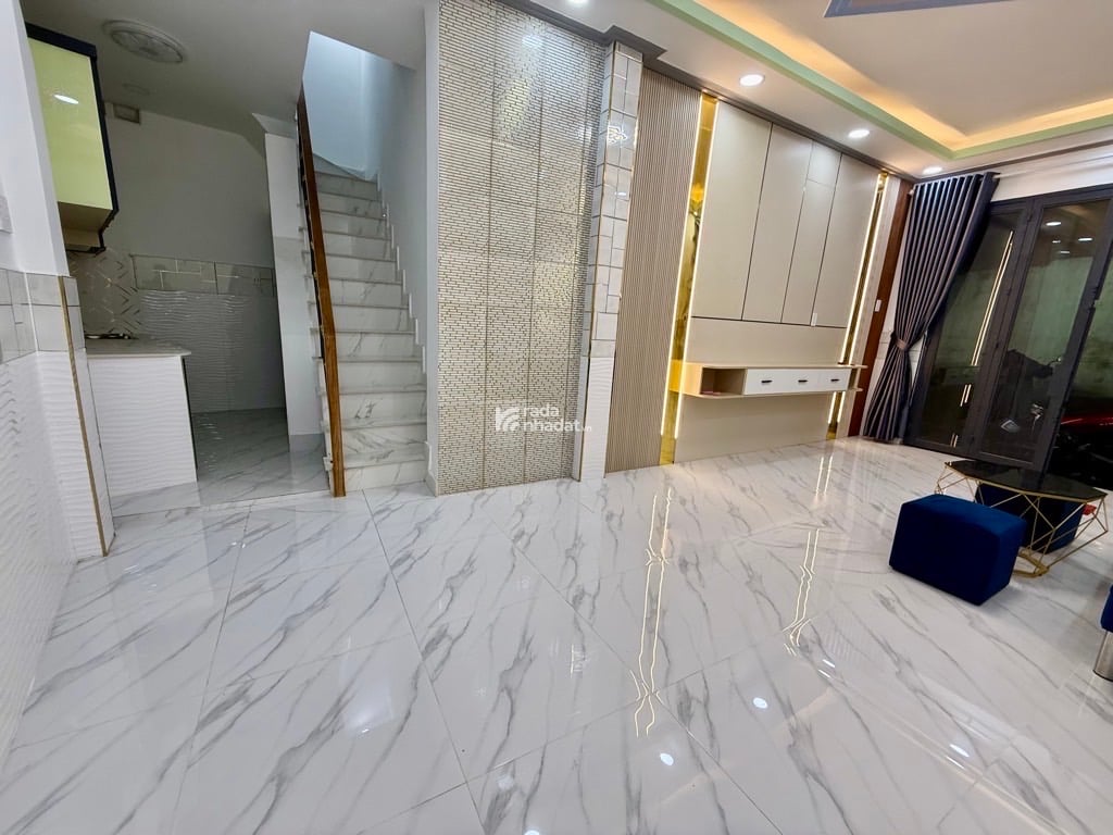 Bán nhà Hậu Giang  vài bước hẻm xe hơi 