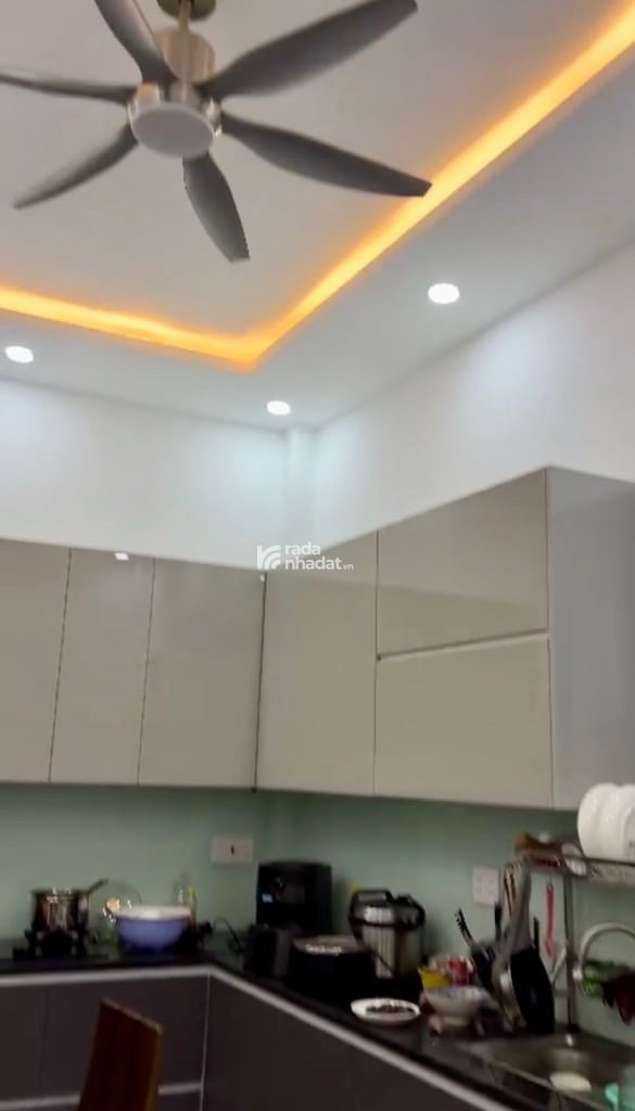 Hẻm xe hơi thuận tiện đi các quận trung tâm Đường Hương Lộ 80-Phường