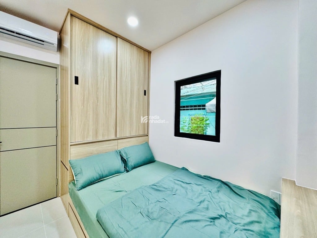 Bán gấp nhà ngộp BÌNH THẠNH-P.26 .-DTSD 45.8m2 - 4 tỷ 68 lô góc 2 mặt hẻm 3 PN