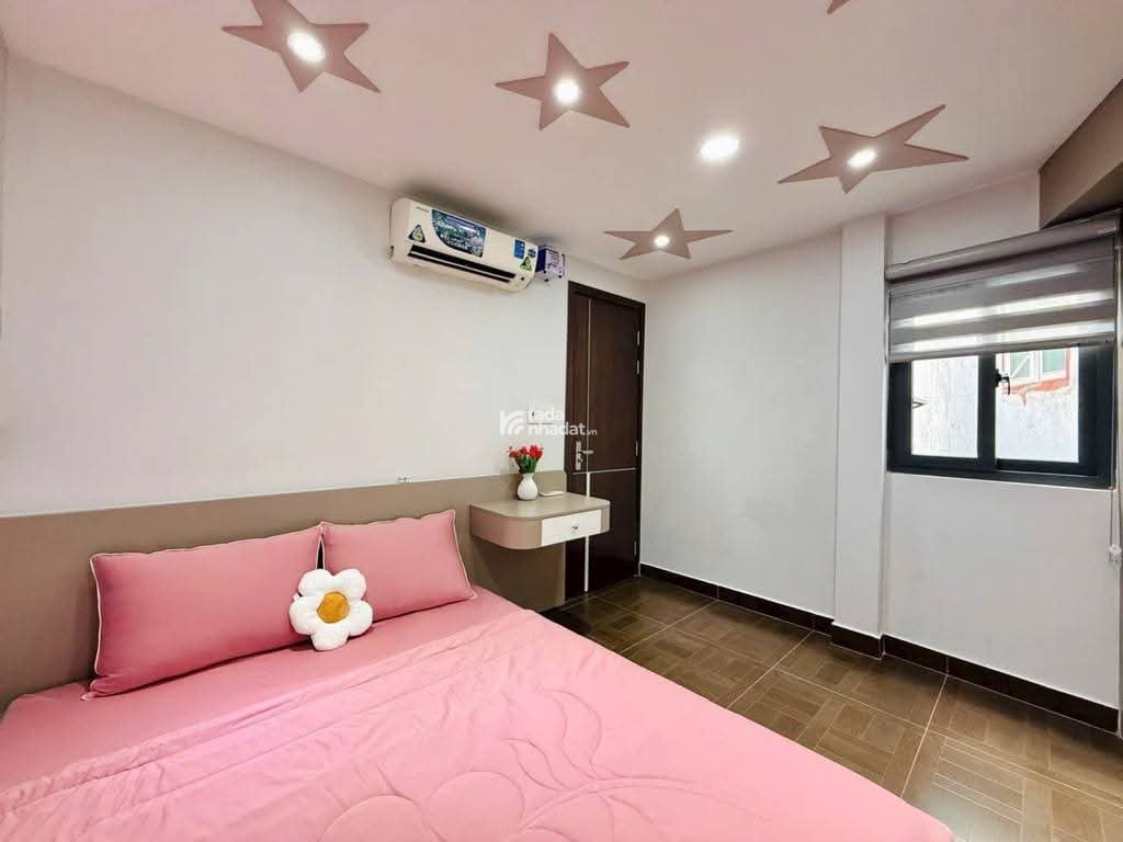 GẤP! CÔ BỊ BỆNH CẦN CHẠY TIỀN GẤP BÁN CĂN NHÀ Ở HỒNG BÀNG, QUẬN 6 HƠN 60M2, GIẤY TỜ ĐẦY ĐỦ.