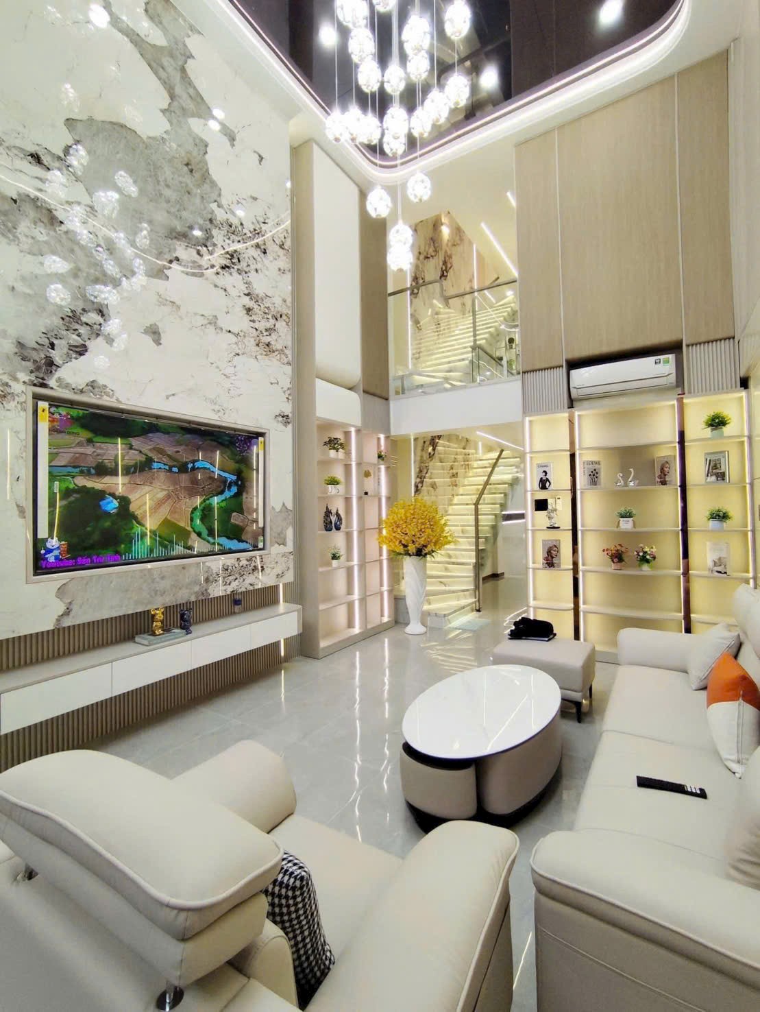 Hạ giá chỉ còn 3 tỷ 450 nhà 49m2 đường Hoàng Hoa Thám, P6, Bình Thạnh.