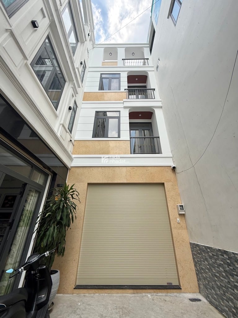 HẺM XE HƠI NGUYỄN THƯỢNG HIỀN, BÌNH THẠNH, 4 TẦNG CÓ KC Ở NGAY. GIẢM 350TR CHỈ 12T 